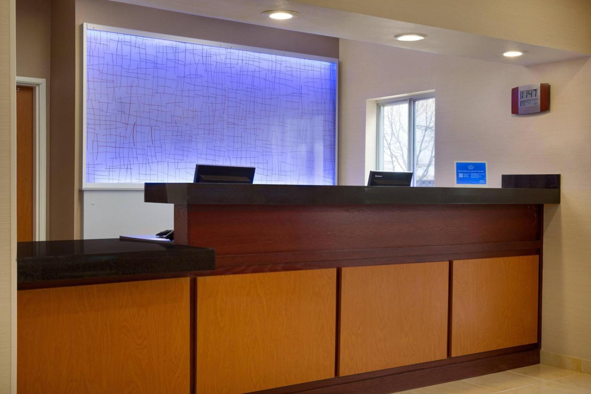 Fairfield Inn & Suites Bismarck South Ngoại thất bức ảnh