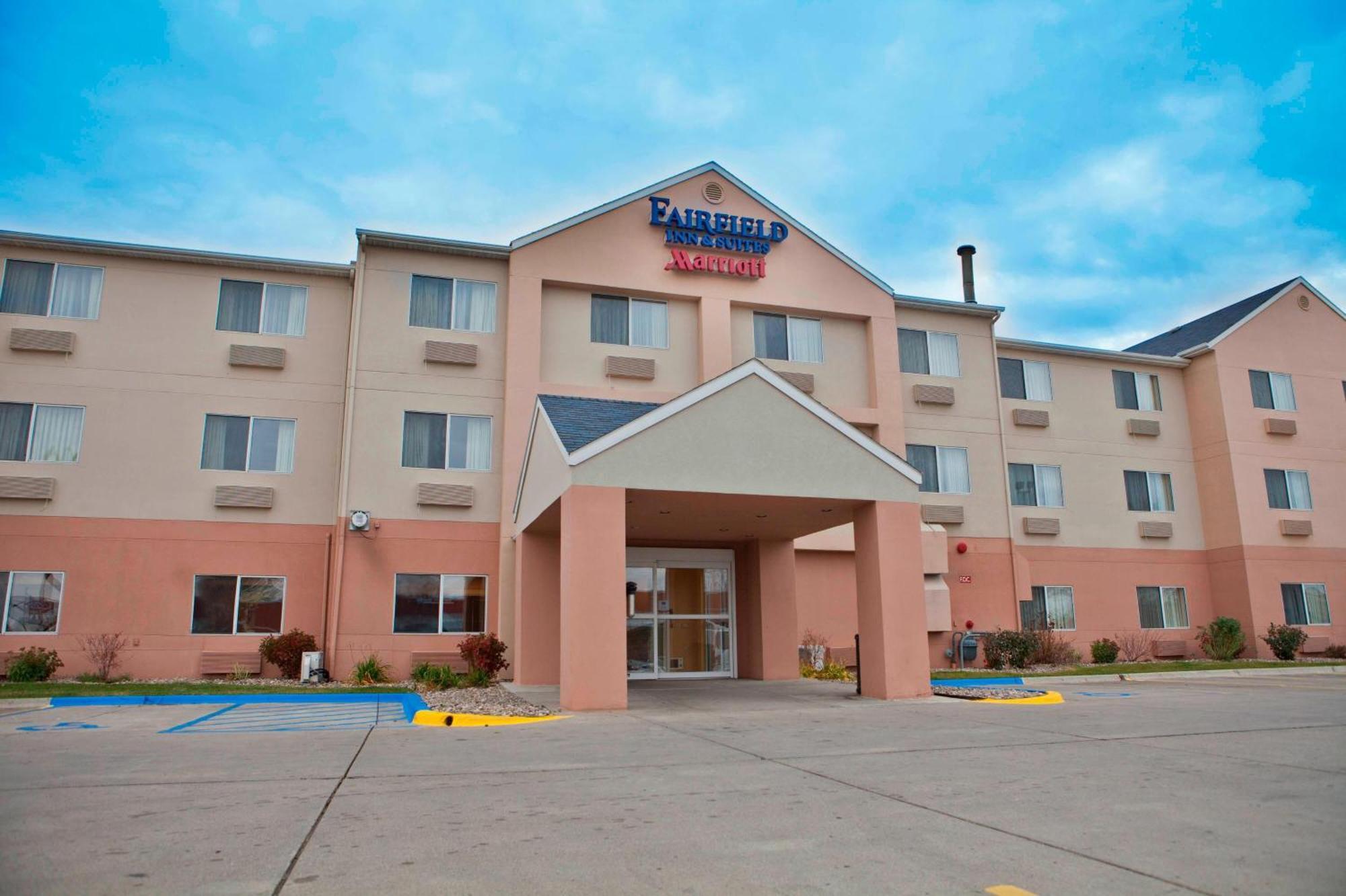 Fairfield Inn & Suites Bismarck South Ngoại thất bức ảnh